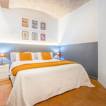A 2 Passi Da Piazza Grande Apartment Modena Bagian luar foto